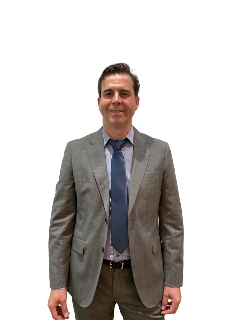 César Fernández Agente Adeslas